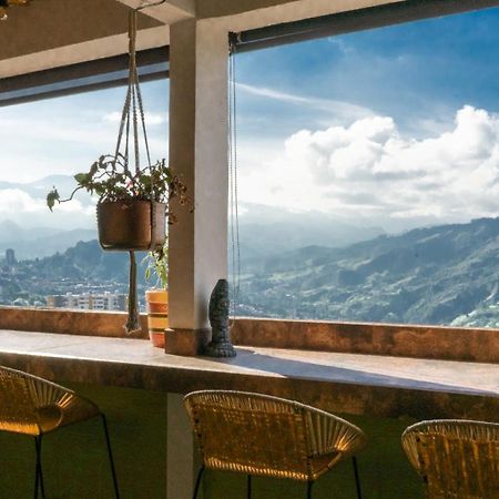 Casa Mama Hotel 马尼萨莱斯 外观 照片