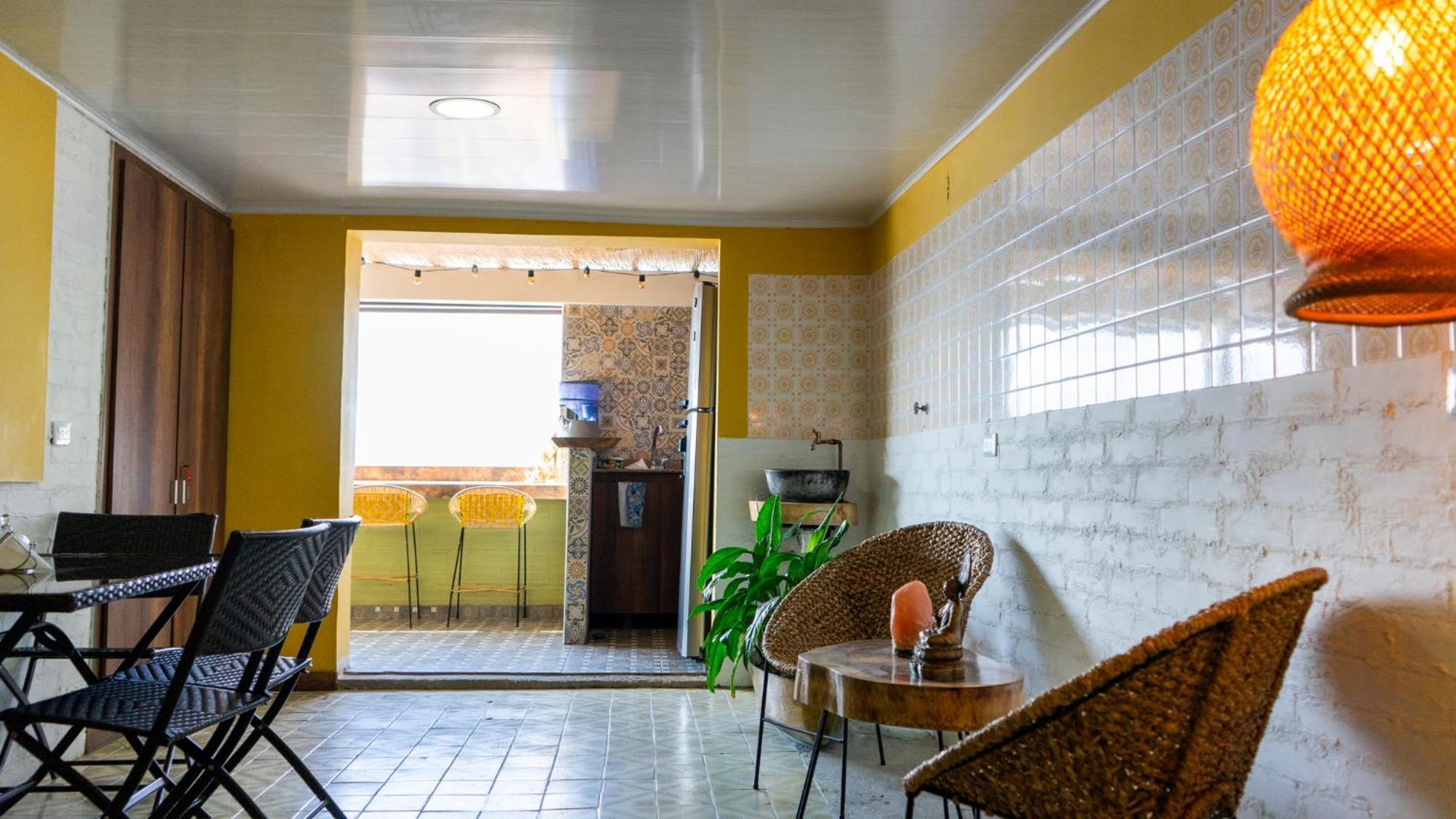 Casa Mama Hotel 马尼萨莱斯 外观 照片